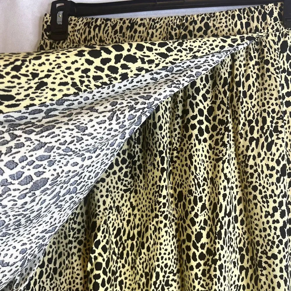GiGio by UmGee Animal Print‎ Floral Faux Wrap Skirt Size Large - Picture 3 of 9